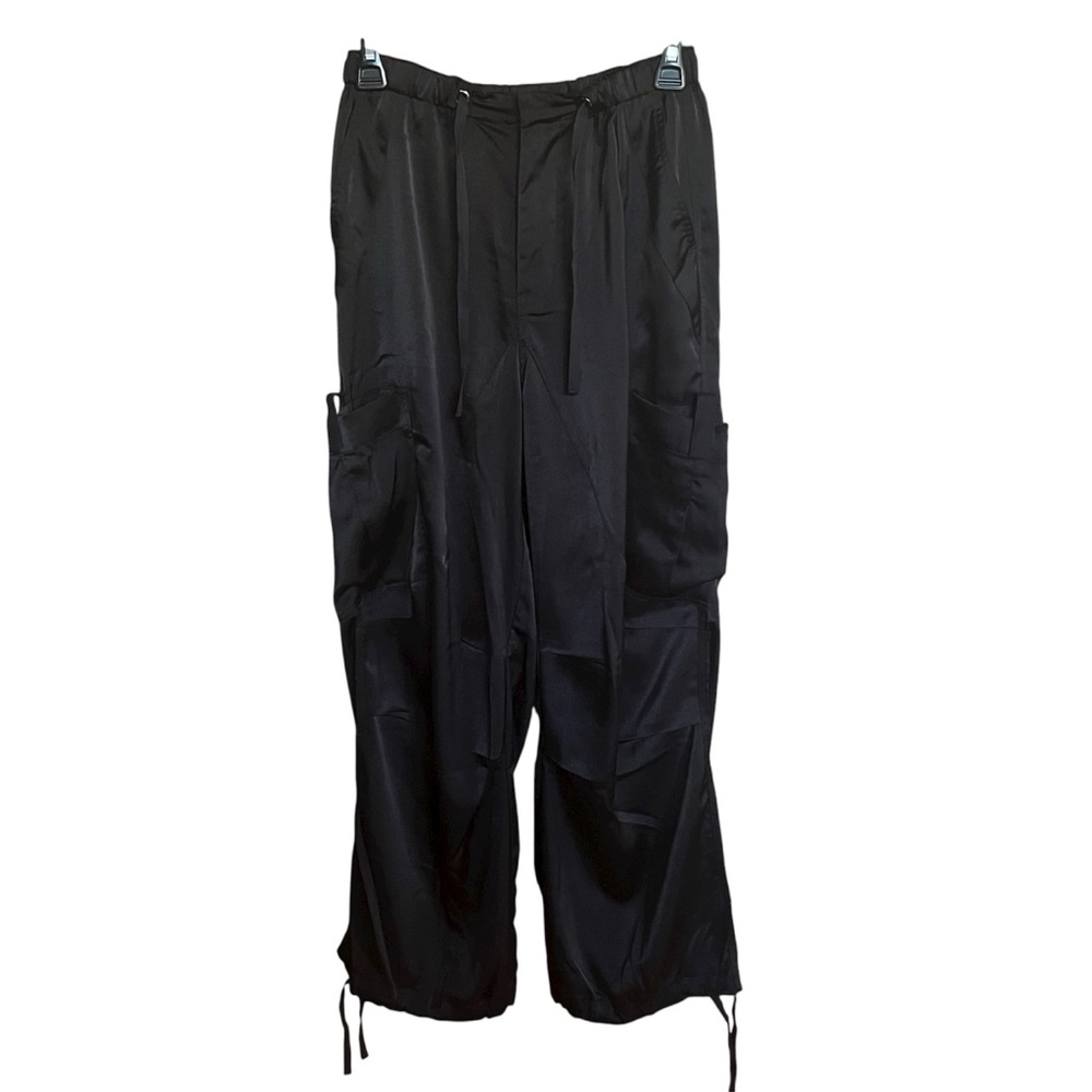 Olivaceous NWT Nati Silky Workwear Pants Cargo Black Women’s size small
